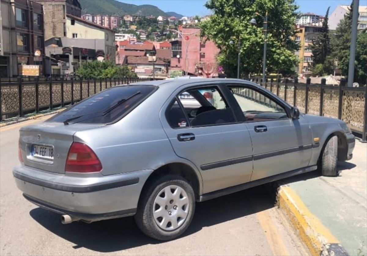 Karabük'te otomobilin çarptığı yaya yaralandı