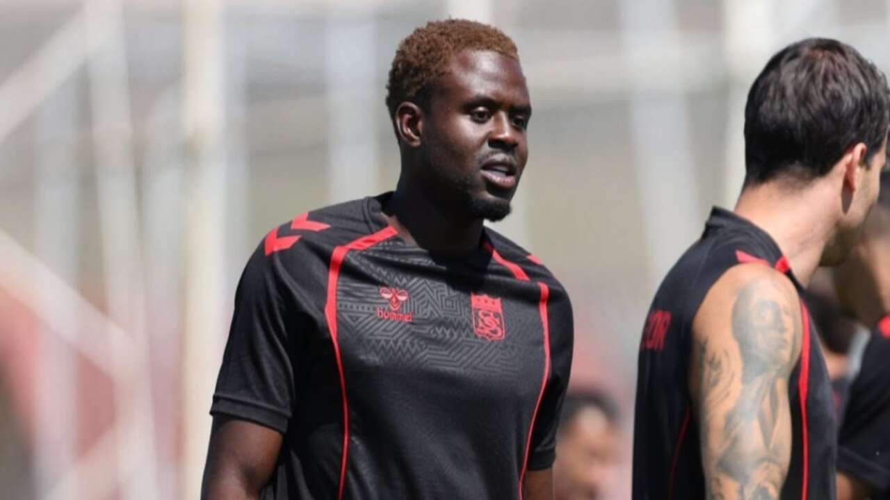 Sivasspor duyurdu! Kimpioka ile yollar ayırdı