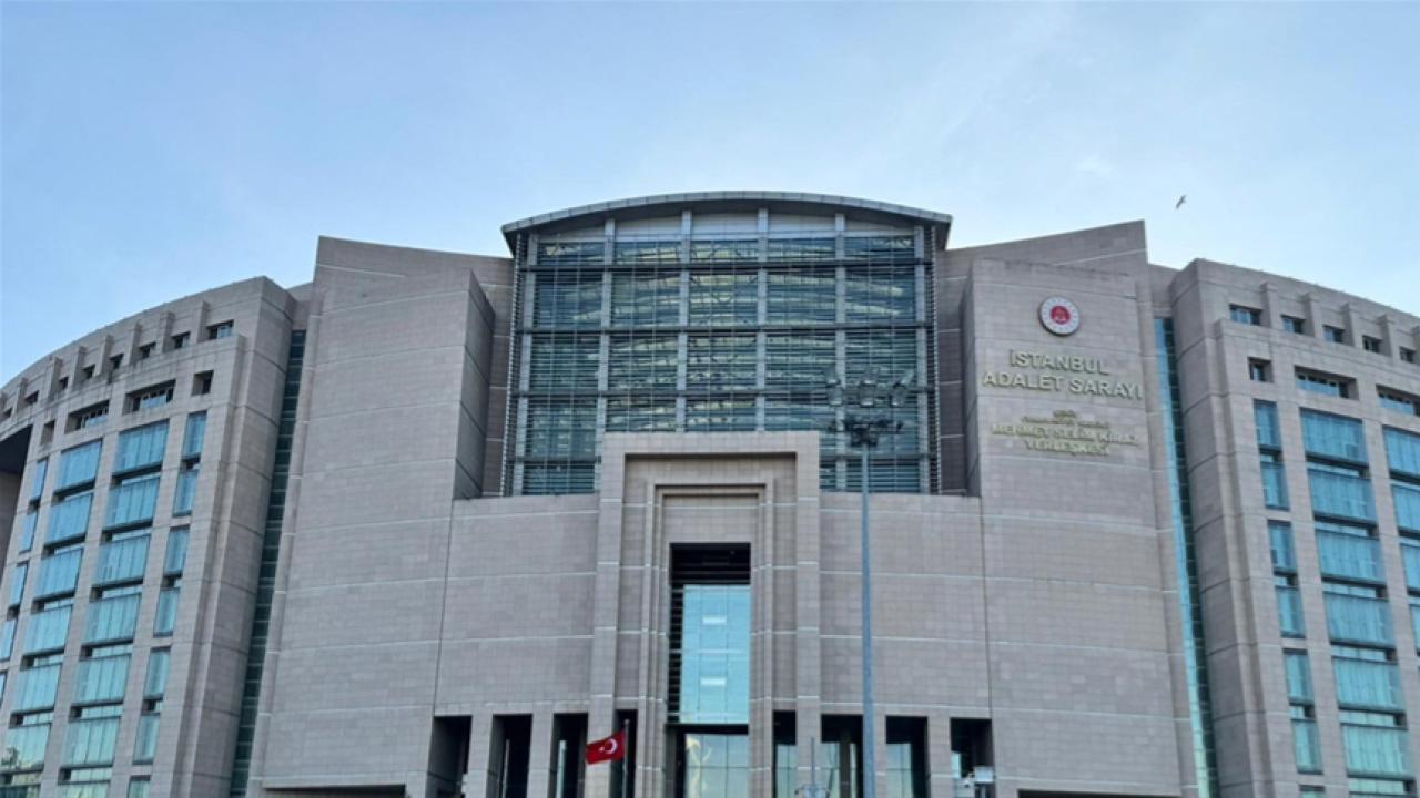 İzmit Belediyesine yönelik "yolsuzluk" operasyonu