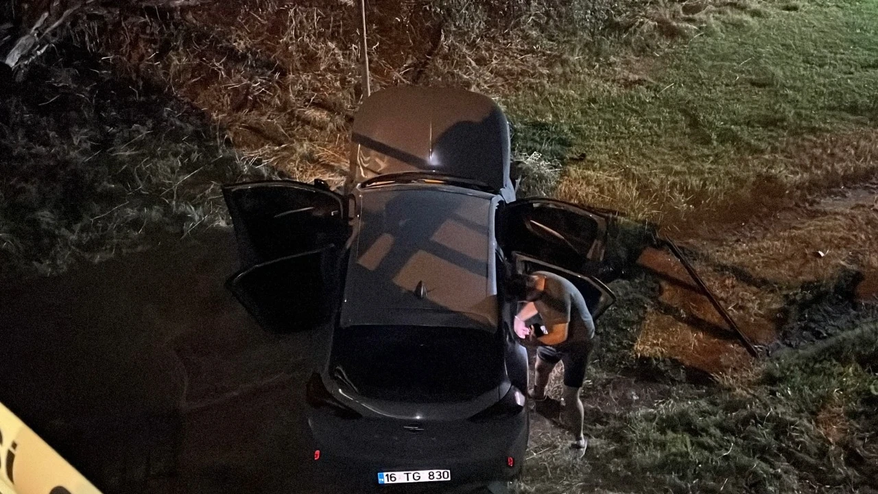 Navigasyonun gösterdiği yol derede bitti