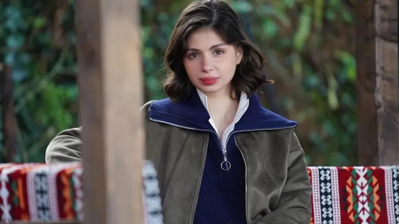 Zeynep Atılgan'ın davet tarzı gündem oldu, elbisesinin fiyatı şaşırttı