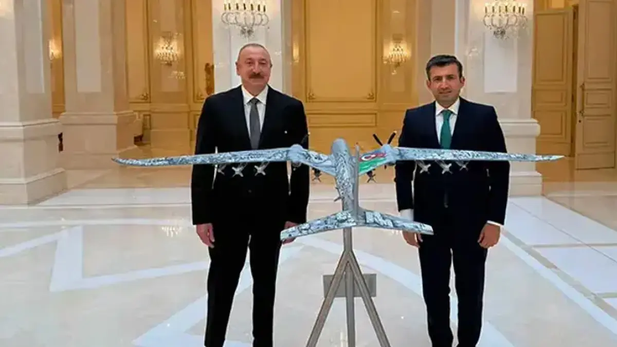 Aliyev, Baykar Yönetim Kurulu Başkanı Bayraktar'ı kabul etti