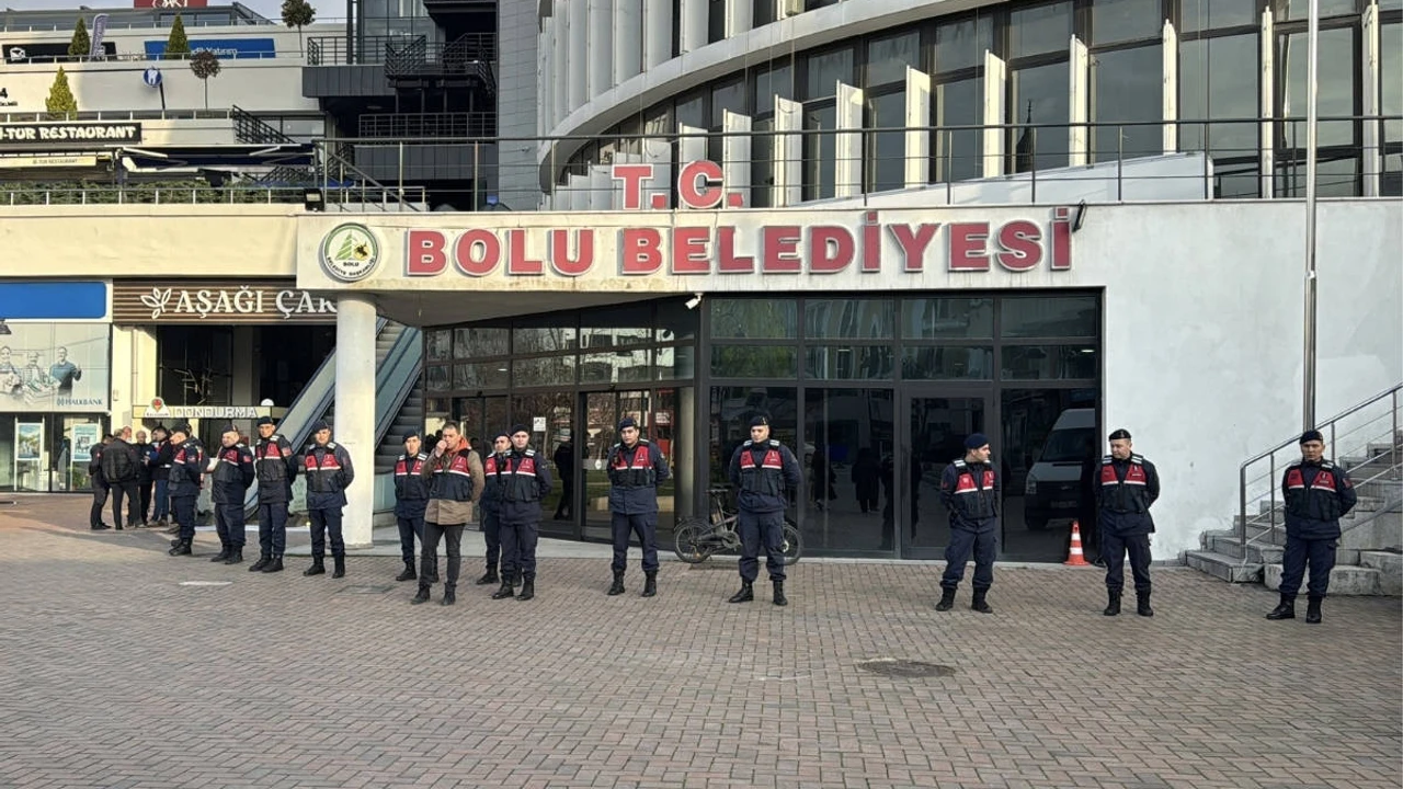 Bolu Belediyesi’ne operasyon: Özel Kalem Müdürü gözaltında