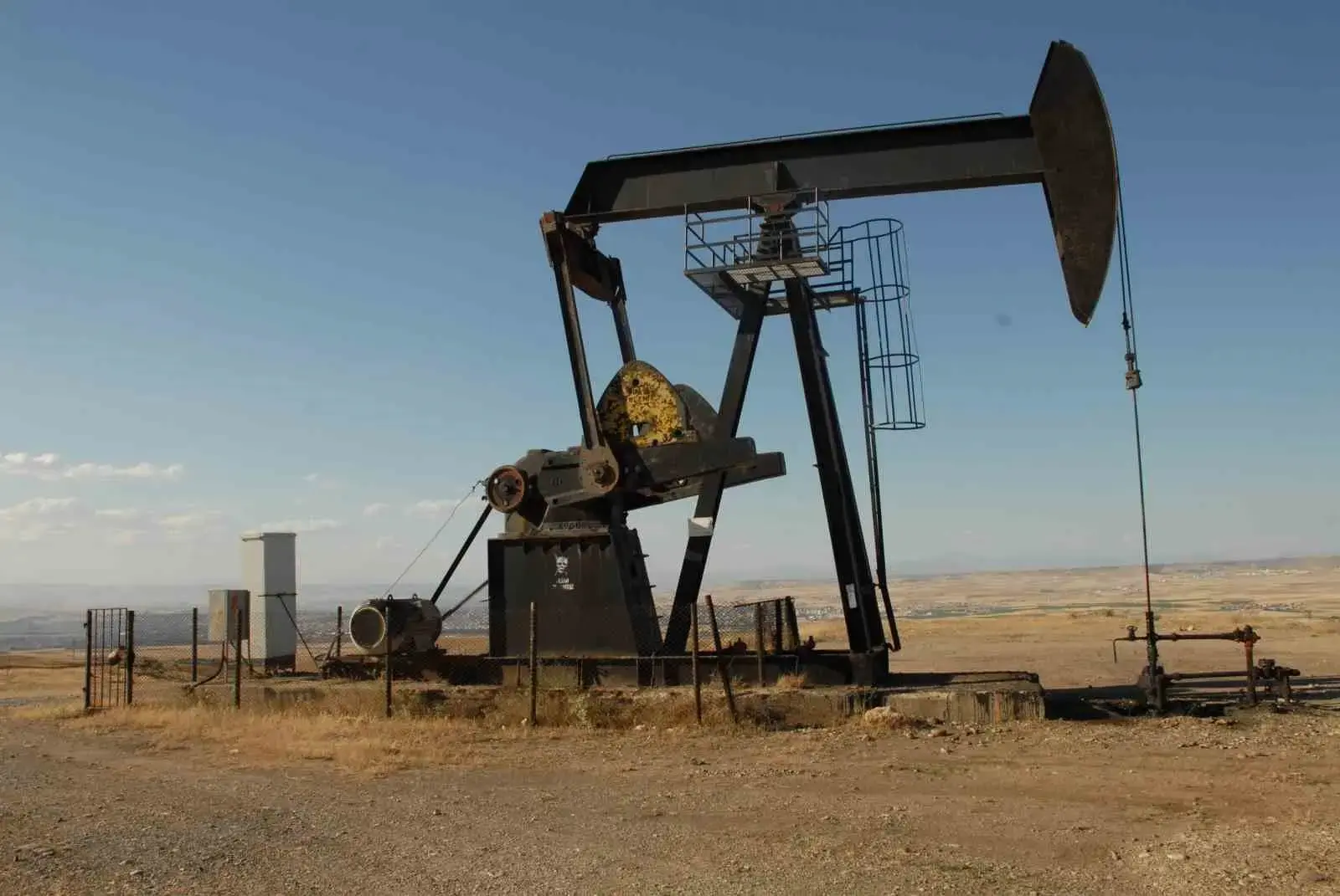 ABD ablukası öncesinde İran 6 milyar dolarlık petrol sevk etti