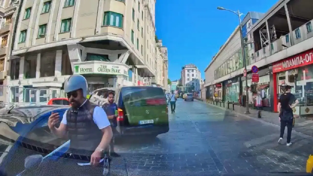 Beyoğlu’nda 'Boksörüm, çeneni kırarım' diyerek tehdit etmişti... Gerçek ortaya çıktı