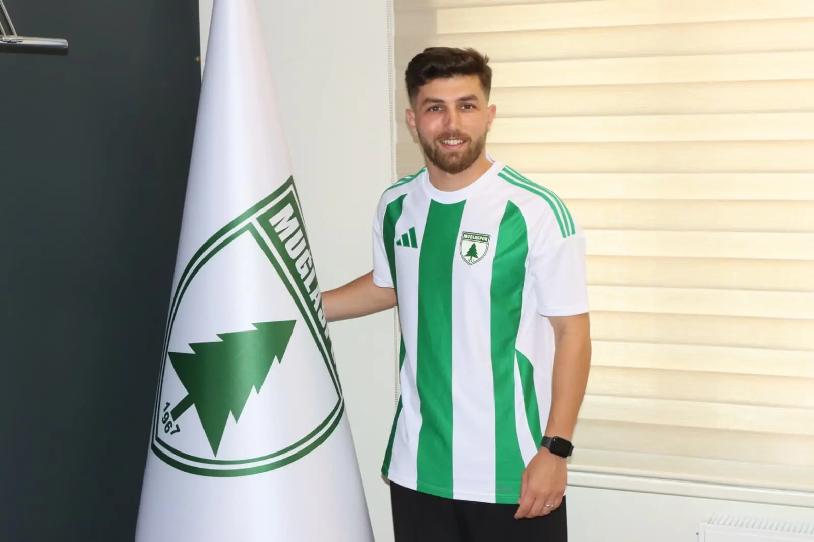 Muğlaspor'dan orta sahaya Selim Dilli takviyesi