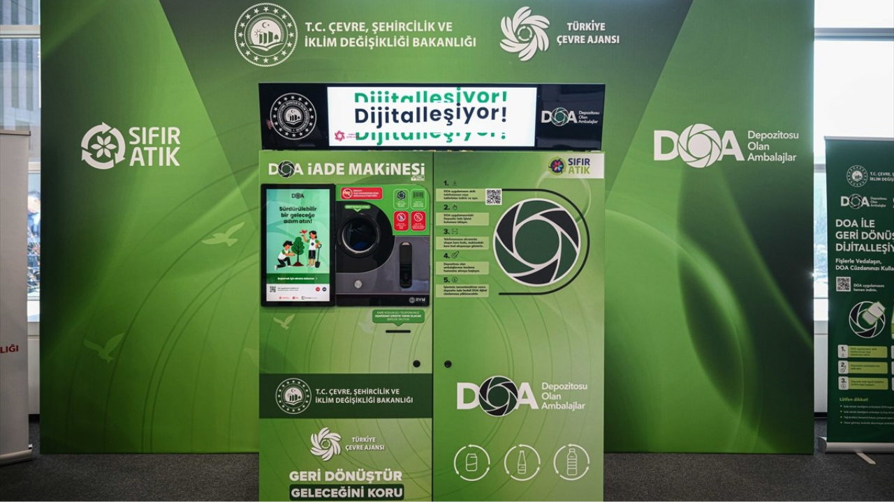 Bakan Kurum'dan DOA ambalajlarının dönüşüm sürecine ilişkin paylaşım