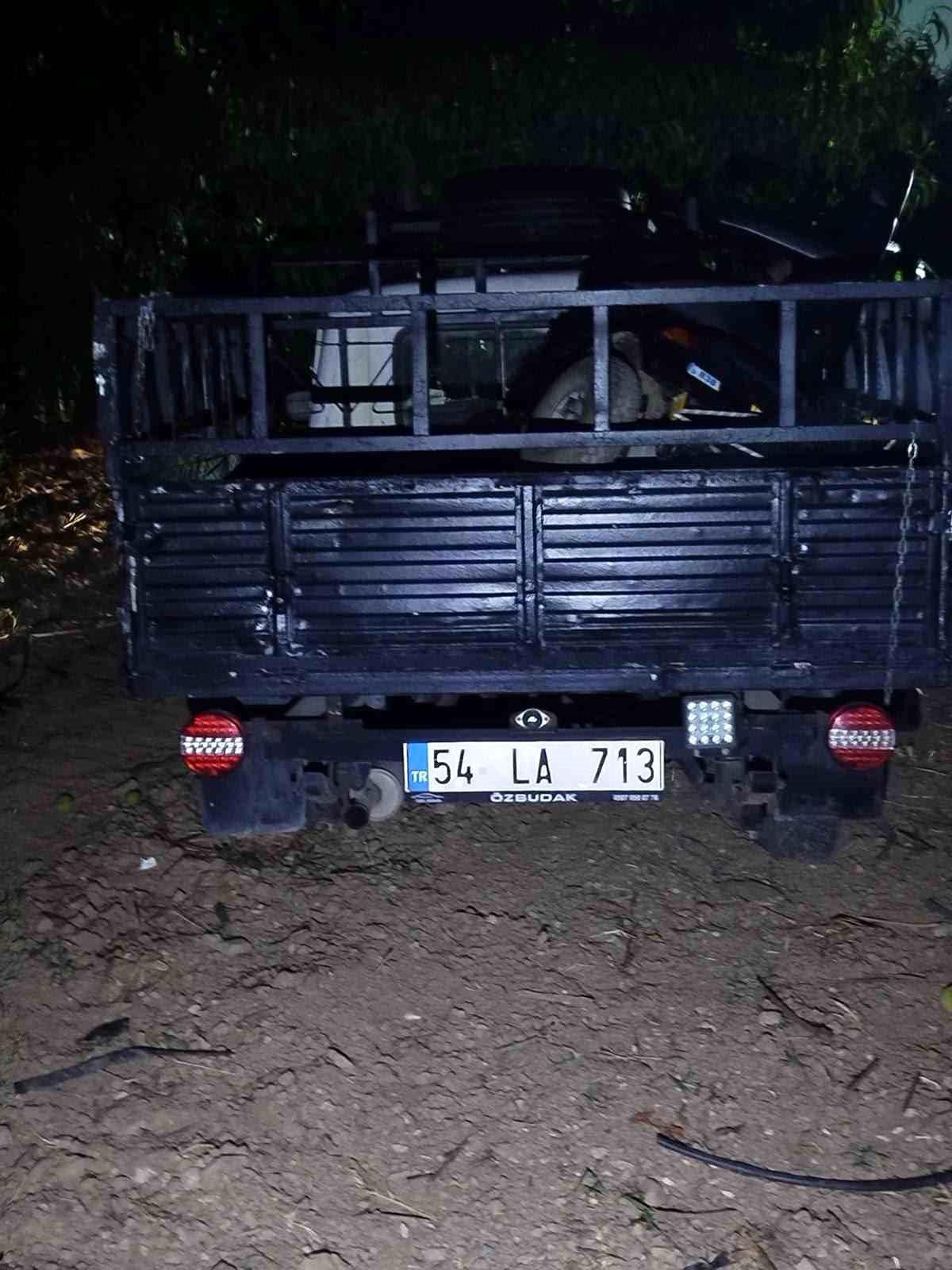 Otomobil ağaca çarptı: 2 yaralı