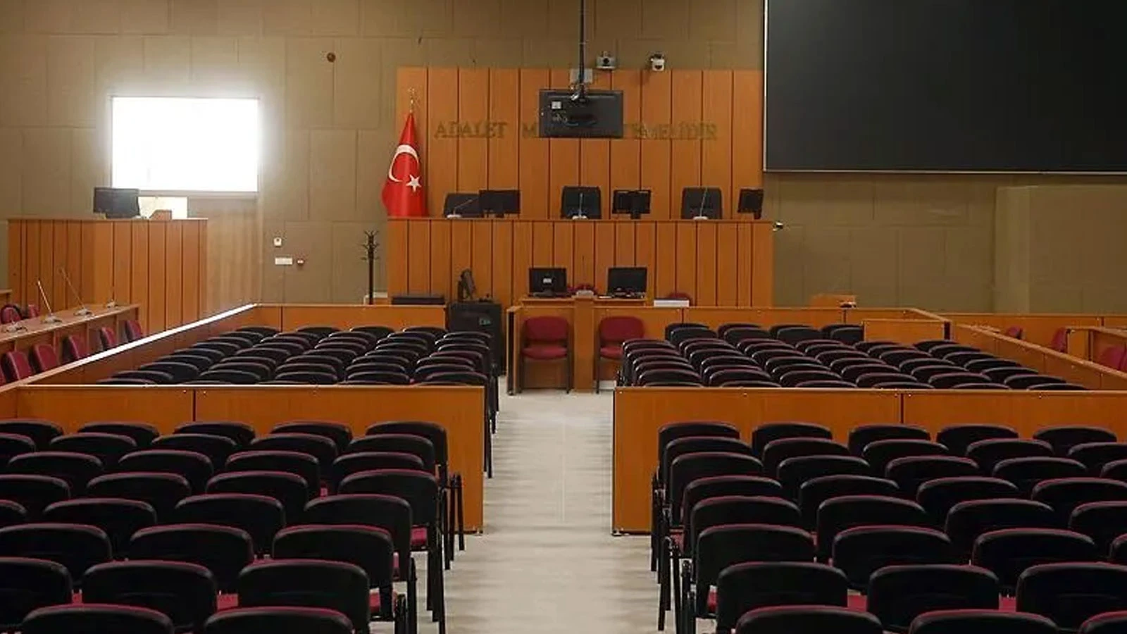 Türk hukukunda bir ilk! Mahkeme yapay zekaya güvendi davayı reddetti