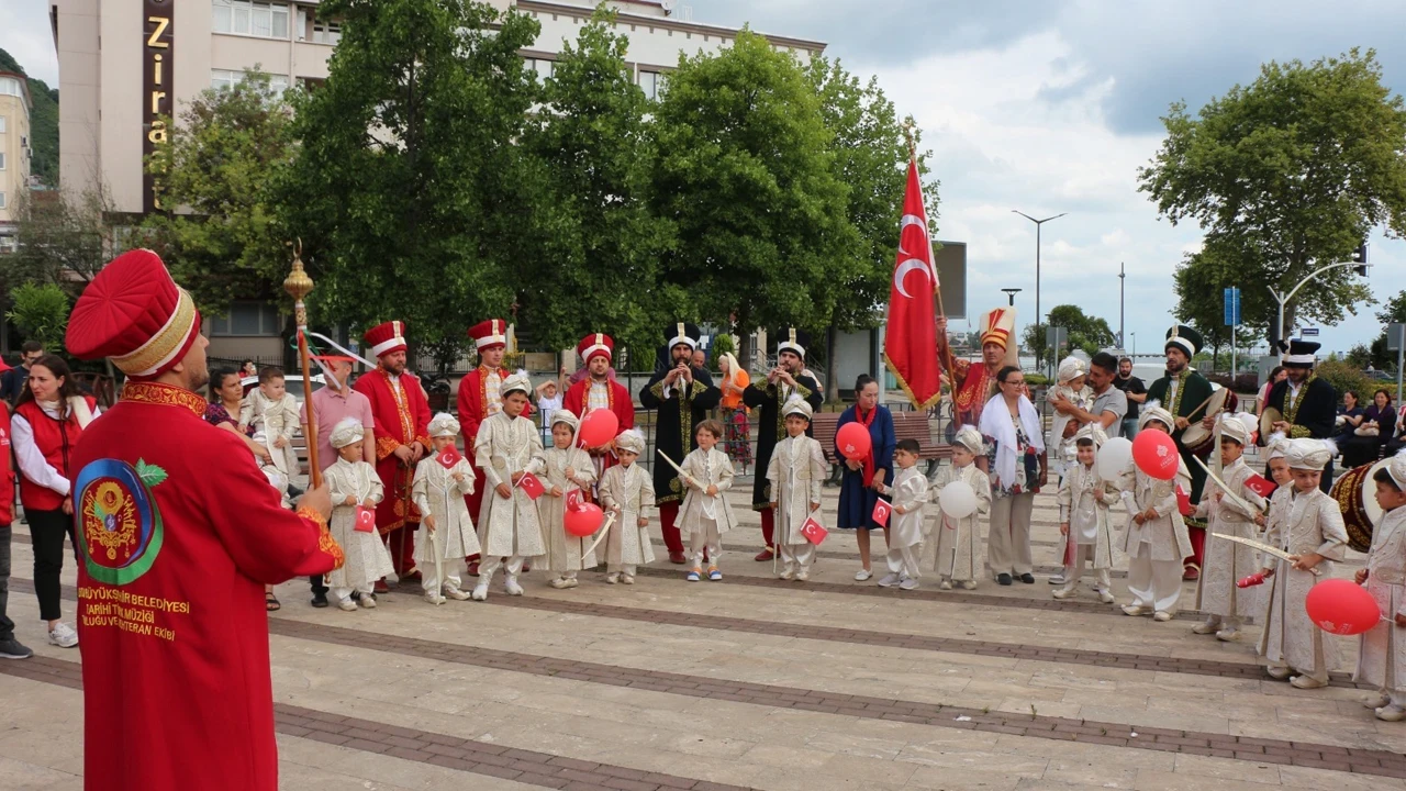 530 yıllık vakıf geleneği Ordu'da yaşatıldı: 25 çocuk için sünnet şöleni düzenlendi