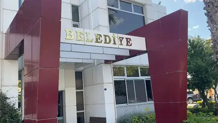 Seferihisar Belediyesi 'rüşvet' operasyonunda yeni gelişme! İmar müdürü gözaltına alındı
