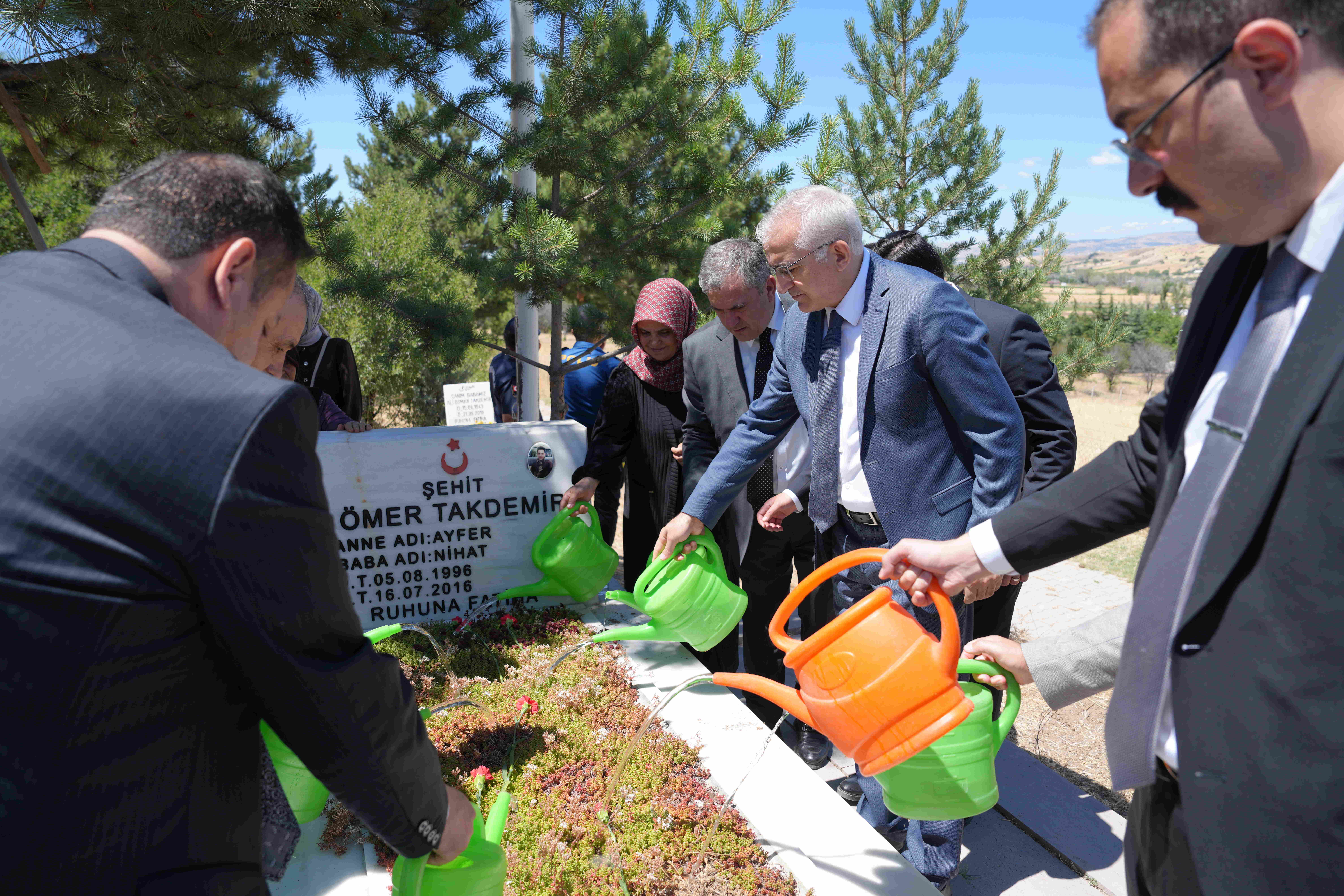 15 Temmuz Şehidi Ömer Takdemir, Ankara'da kabri başında anıldı