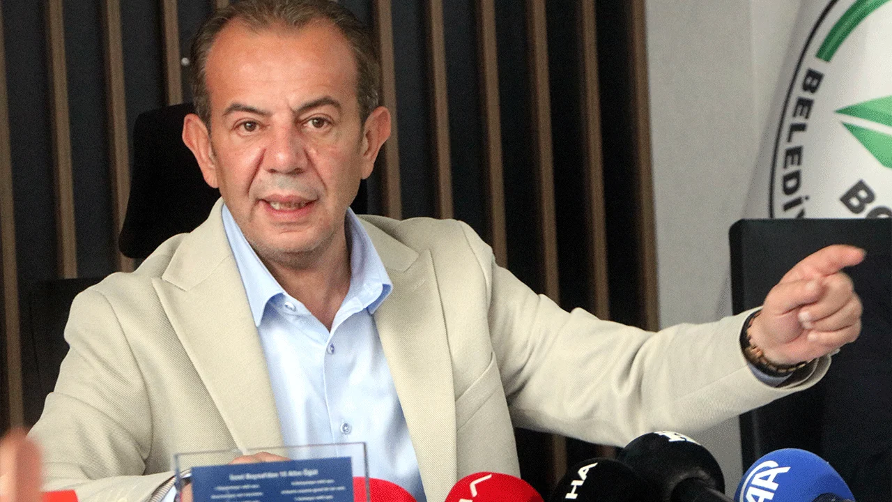 artisindeki sinsi koltuk kavgalarına isyan eden Tanju Özcan CHP'den resmen istifa etti