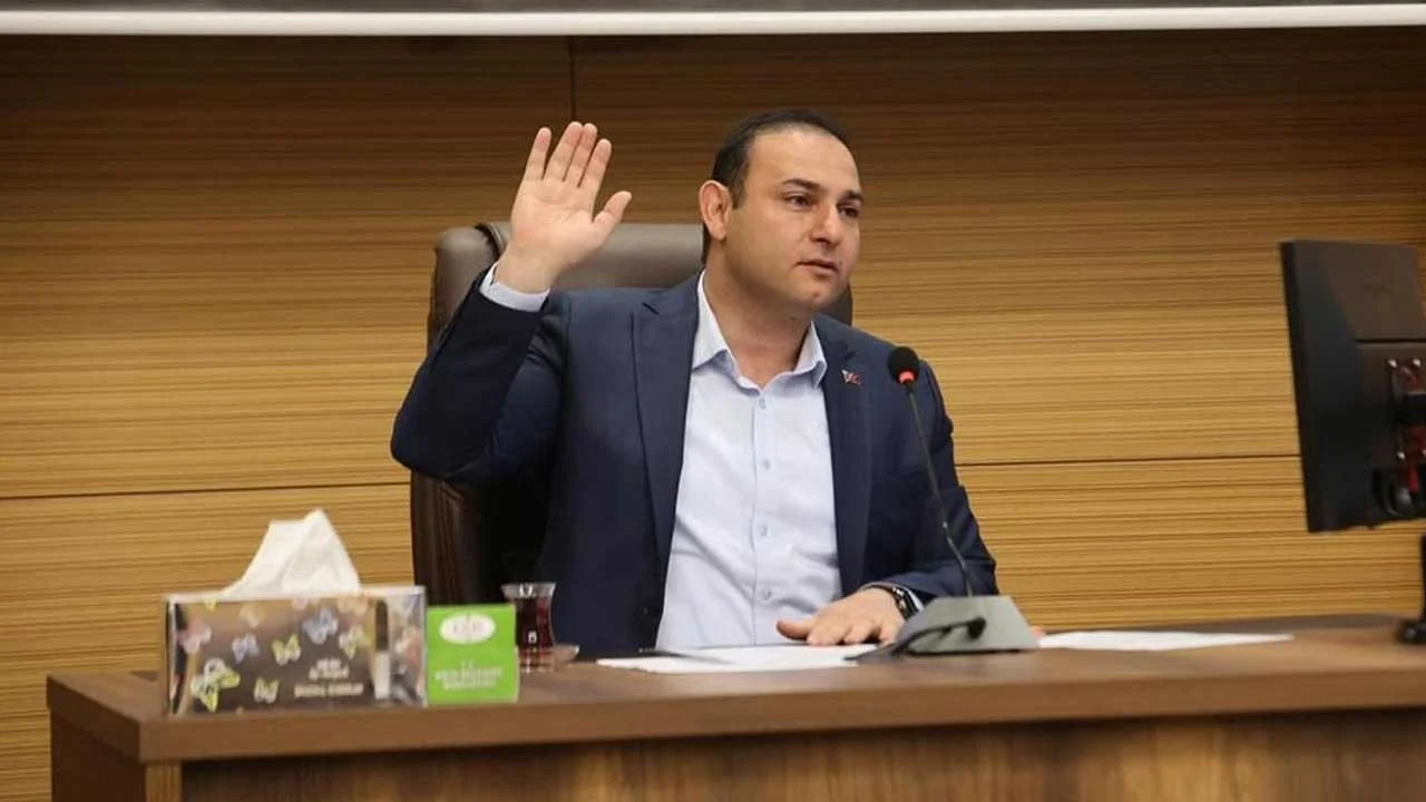 CHP'den istifa etmişti! Kilis Belediye Başkanı Hakan Bilecen için AK Parti iddiası