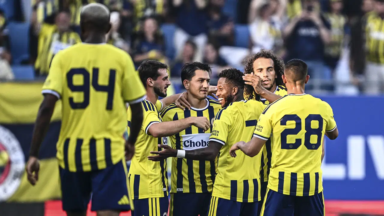 Fenerbahçe, hazırlık maçında Pogon Szczecin'i farklı mağlup etti