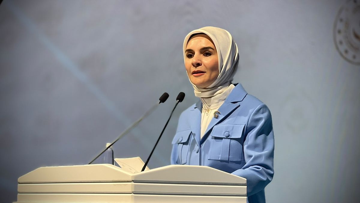 Bakan Göktaş: Başörtülü kadınlara yönelik nefret söyleminin normalleşmesine izin vermeyeceğiz