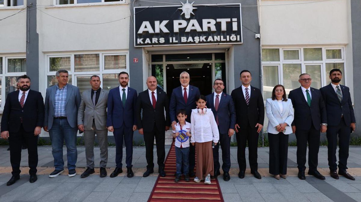 Bakan Işıkhan: Sağlıkta, sosyal güvenlikte, sosyal hizmetlerde dünyada örnek alınacak konuma ulaştık