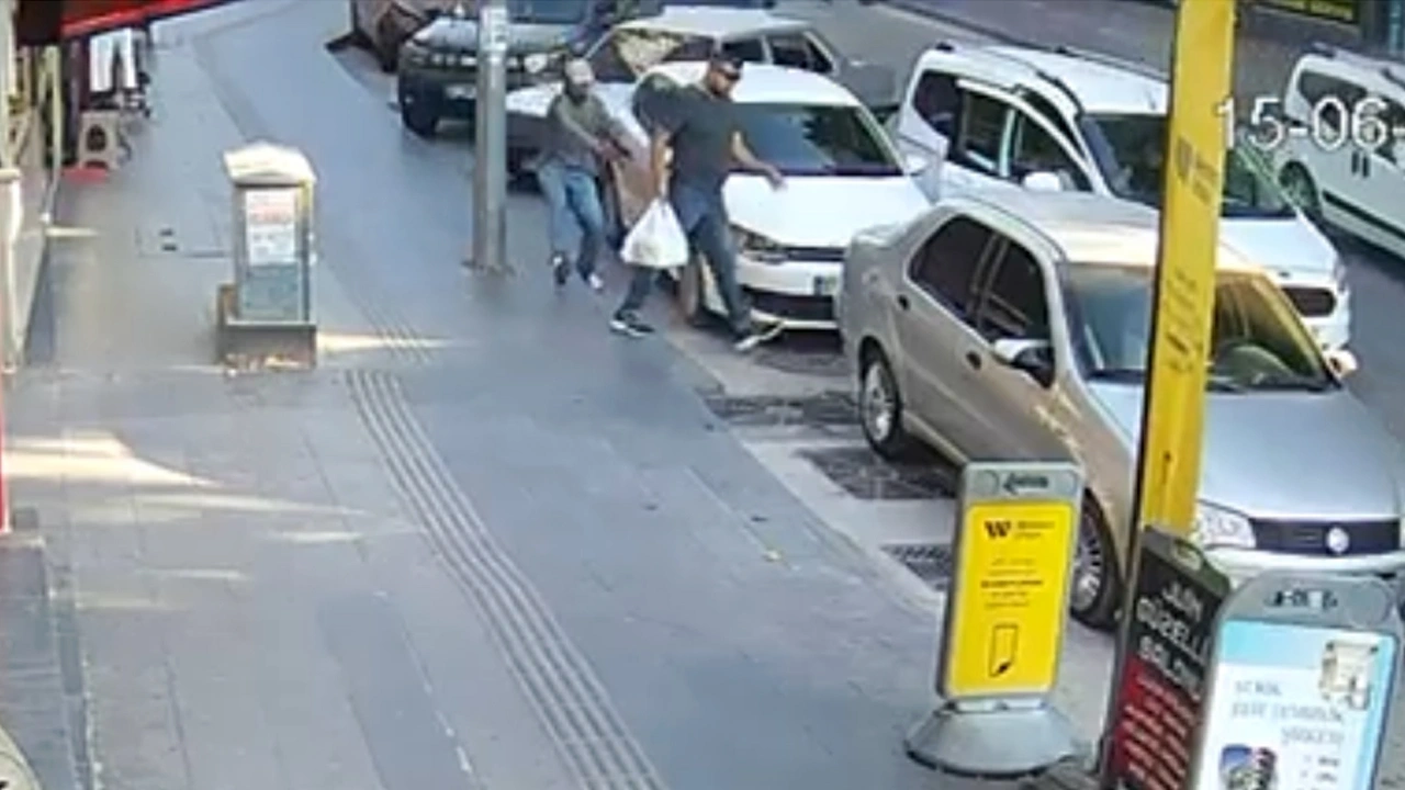 Sokak ortasında silahlı saldırı! Eşi çocukların gözü önünde kurşun yağdırdı