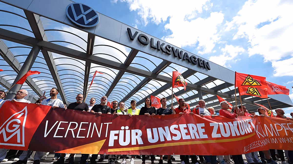 Volkswagen'de tasarruf planı çalışanlarla büyük kriz yaratabilir