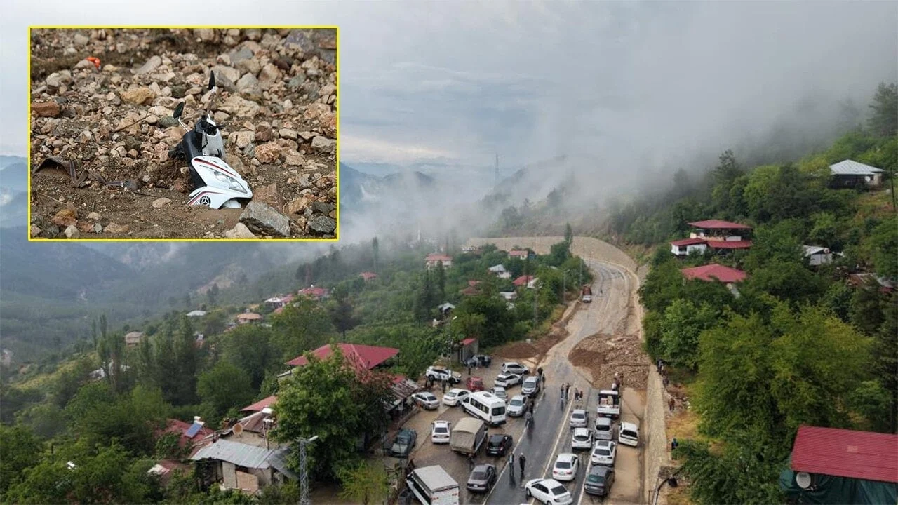 Sel sonrası meydana gelen heyelan motosikleti yuttu