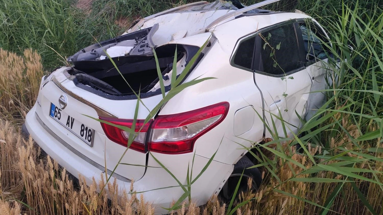 Manisa'da korkunç trafik kazası: 2’si çocuk 3 yaralı