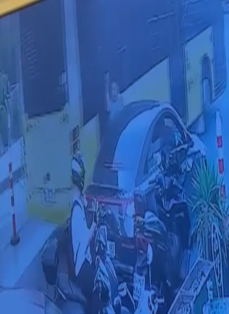 Şişli'de korkunç kaza: Özel halk otobüsü yayaya çarptı