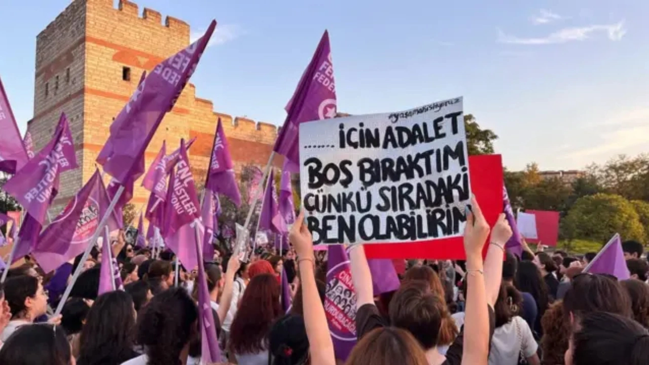 Arnavutköy'de dehşet: Eski eşini ve oğlunu öldürüp intihar etti