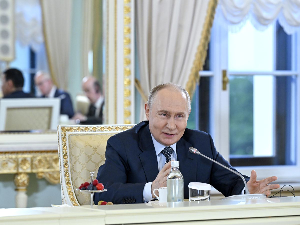Putin, Çin Vatandaşlarına Yönelik Vizesiz Giriş Uygulamasını 2027 Sonuna Kadar Uzattı