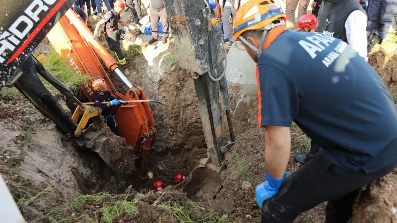 Kastamonu'da bir işçi toprak altında kaldı: Kurtarma çalışmaları sürüyor