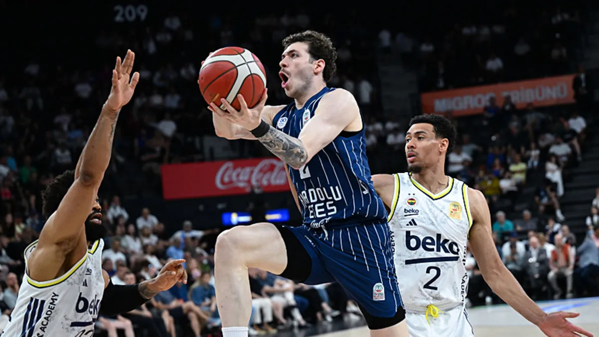 Anadolu Efes ayrılığı açıkladı