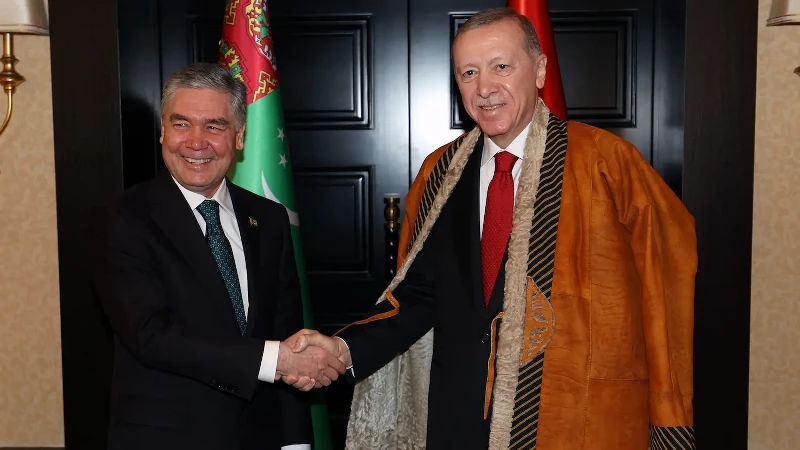 Cumhurbaşkanı Erdoğan'dan Berdimuhamedov'a doğum günü telefonu: Türkiye'ye davet etti