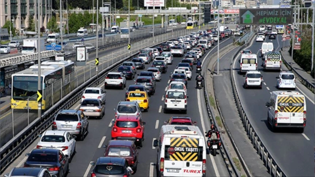 Araç sahiplerini ilgilendiriyor! 1 Temmuz'dan itibaren zamlı ödenecek