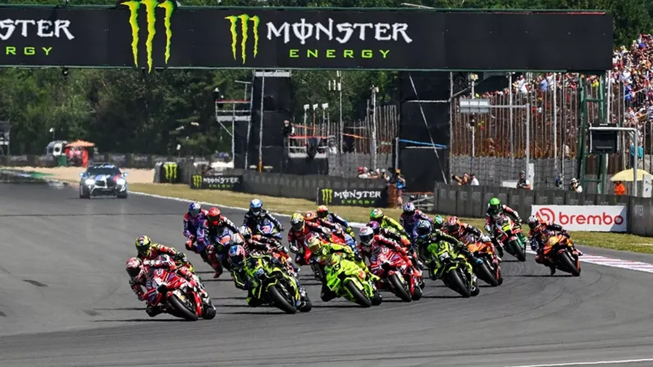 Marc Marquez'den Çekya'da gövde gösterisi: Toprak Razgatlıoğlu ilk 15'te