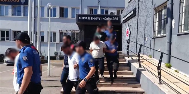 100 milyon lira dolandırdılar, 'operasyon bitti' deyip tatlı ikram ettiler