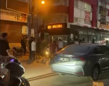 10 kişi belediye otobüsü şoförüne saldırdı