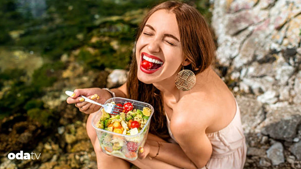 Yaz gelince herkes biraz "salata insanı" olmak istiyor I Mirabelle Onar yazdı