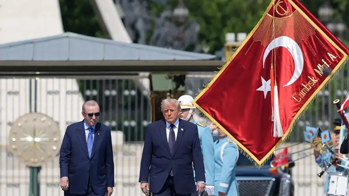 ABD Başkanı Trump NATO'da! Erdoğan: "KAAN MOTORLARINI ZİRVEDE GÖRÜŞECEĞİZ"