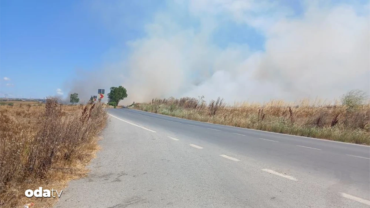 Silivri'de korkutan yangın: Evler boşaltıldı