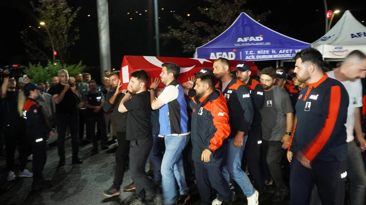 Arama-kurtarma çalışmasında ölen AFAD personeli uğurlandı