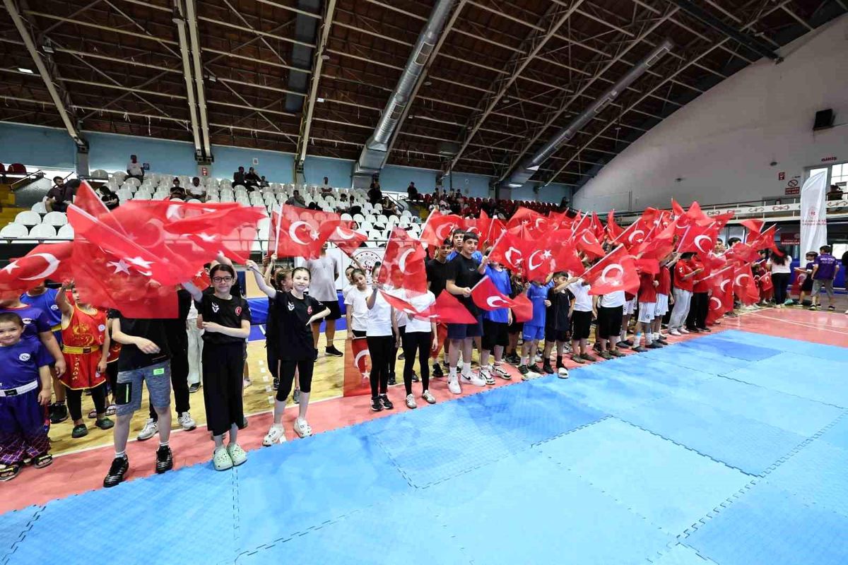Manisa'da GSB Spor Okulları ile 36 branşta ücretsiz spor eğitimi başladı