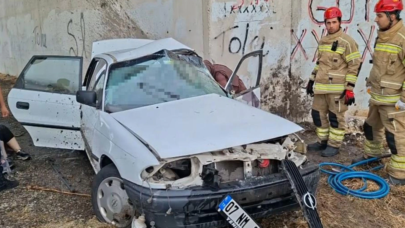 Bursa'da köprülü kavşakta korkunç kaza: 3 ölü, 2 ağır yaralı