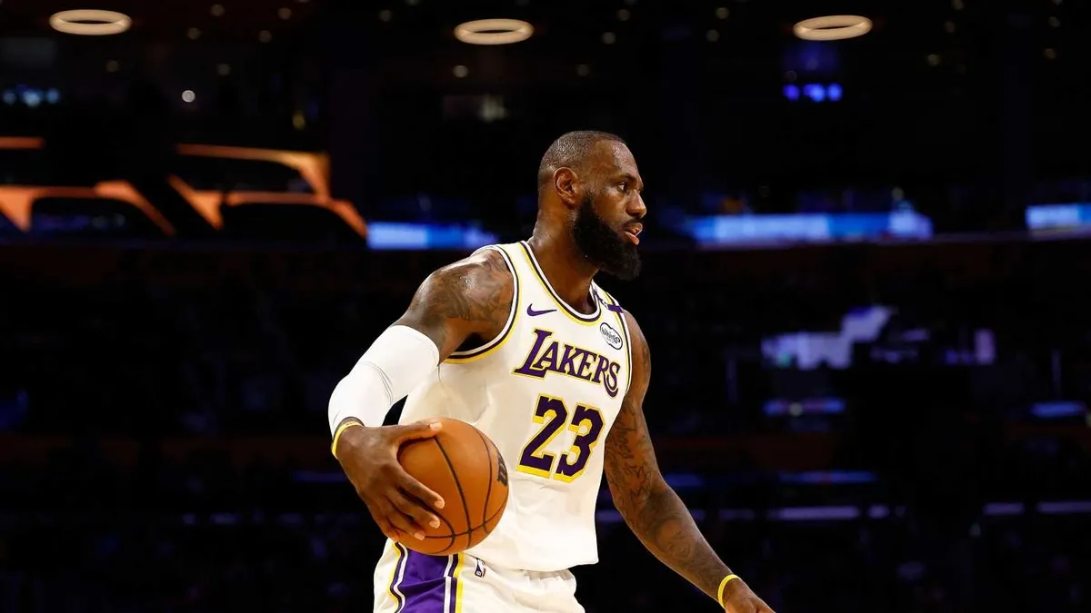 LeBron James, Philadelphia 76ers ile anlaştı!
