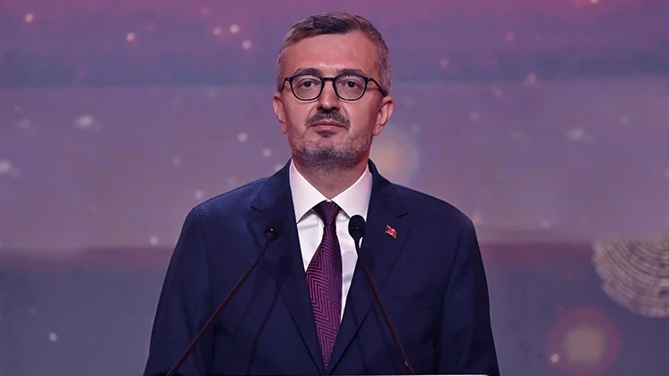 İletişim Başkanı Duran'dan Ankara Havalimanı ve Bağlantı Yollarına ilişkin paylaşım!