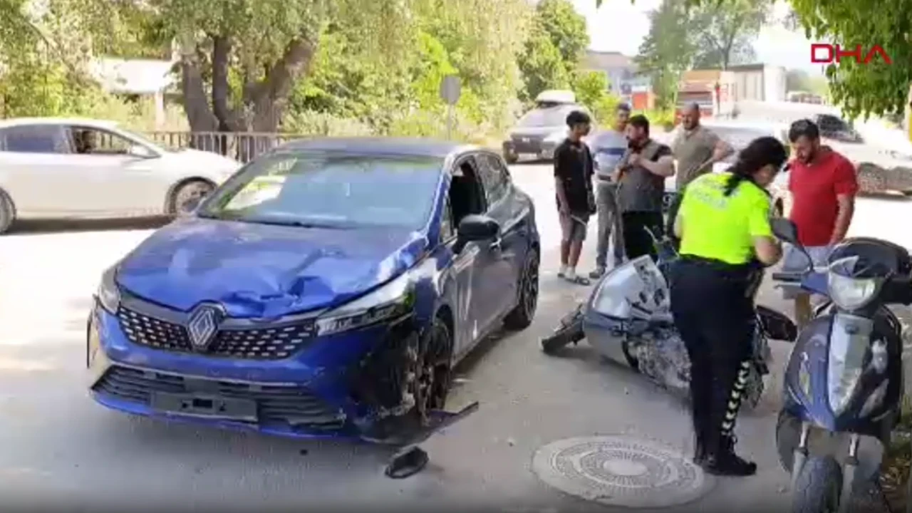 Bursa'da otomobille çarpışan motosikletin sürücüsü yaralandı