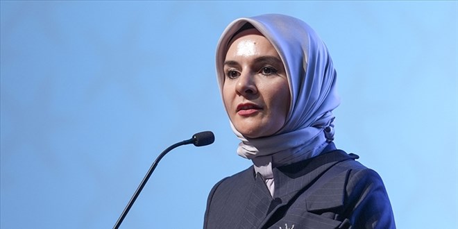 Bakan Göktaş: Türkiye, İİT'de kadın politikalarında öncü rol üstleniyor