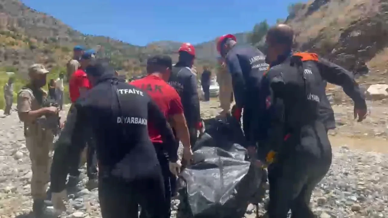 Çaya düşüp kaybolan vatandaştan 17 gün sonra acı haber