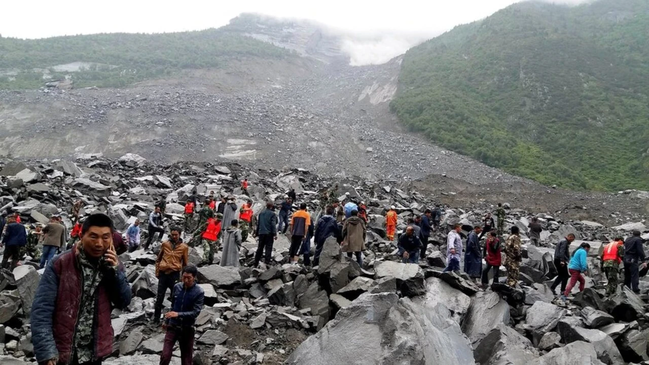 Çin'de heyelan faciası... Çok sayıda kişi hayatını kaybetti
