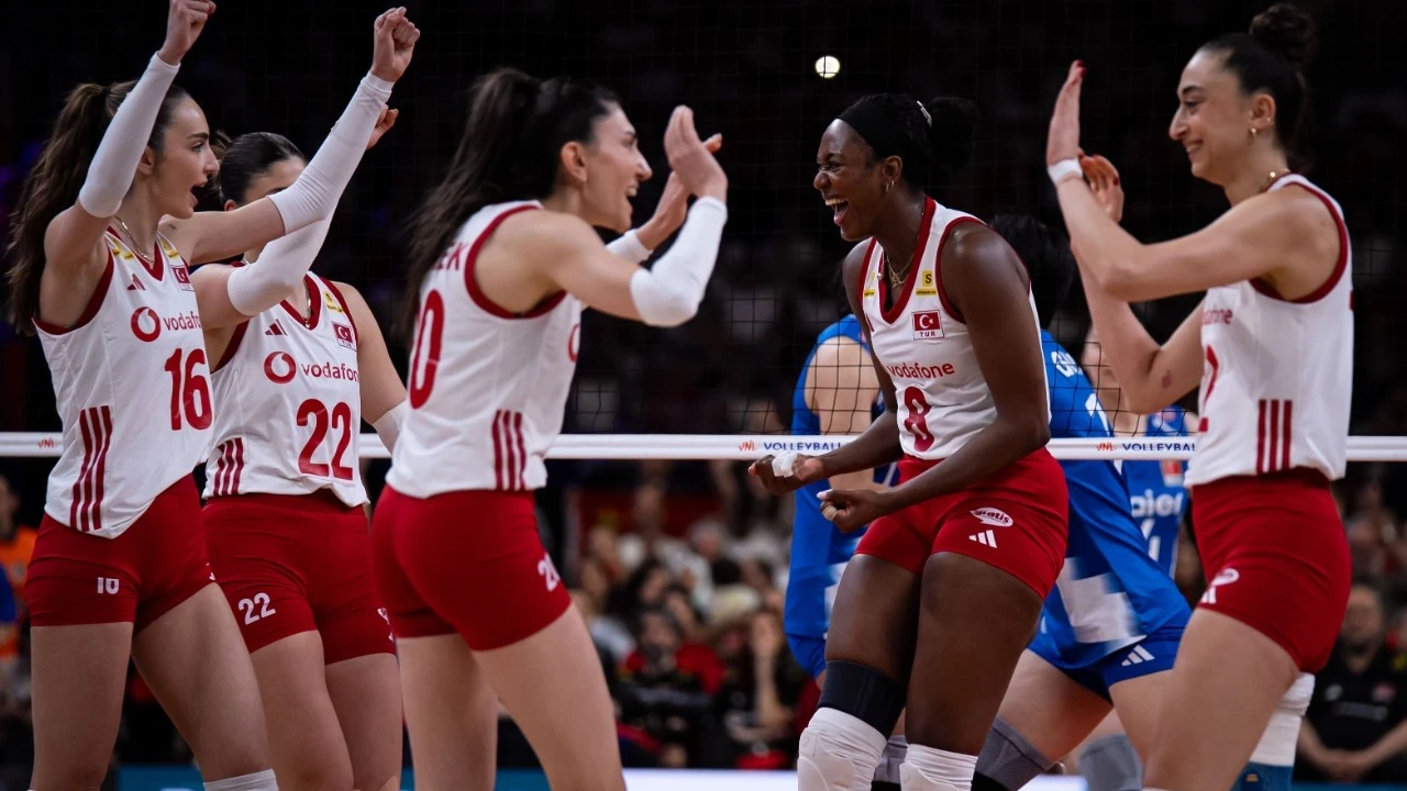 Filenin Sultanları, VNL'nin ikinci haftasında 4'te 4 yaptı