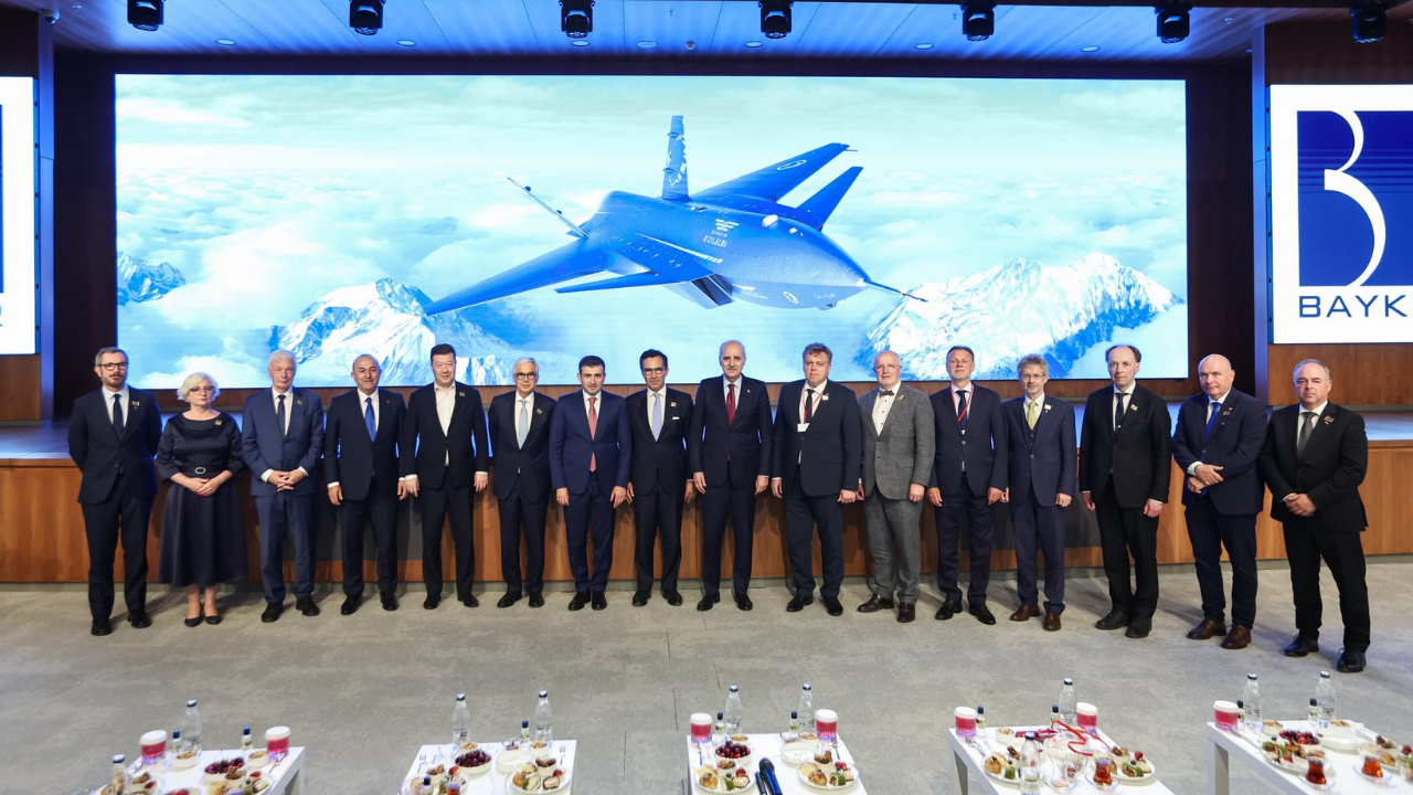 NATO Parlamenter Zirvesi'ne katılan meclis başkanları Baykar Milli Teknoloji Merkezi'ni ziyaret etti