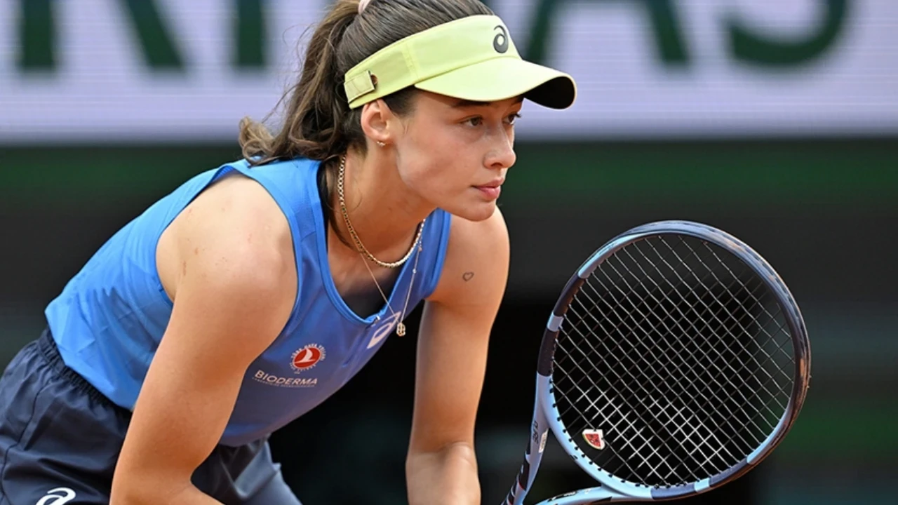 Zeynep Sönmez, Eastbourne Açık'ta 2. tura yükseldi